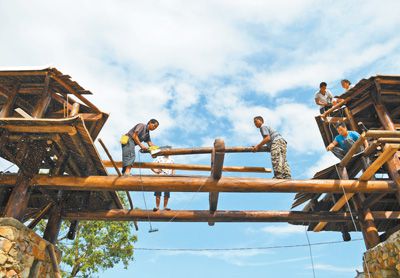 广西双龙沟:生态旅游助民众脱贫致富