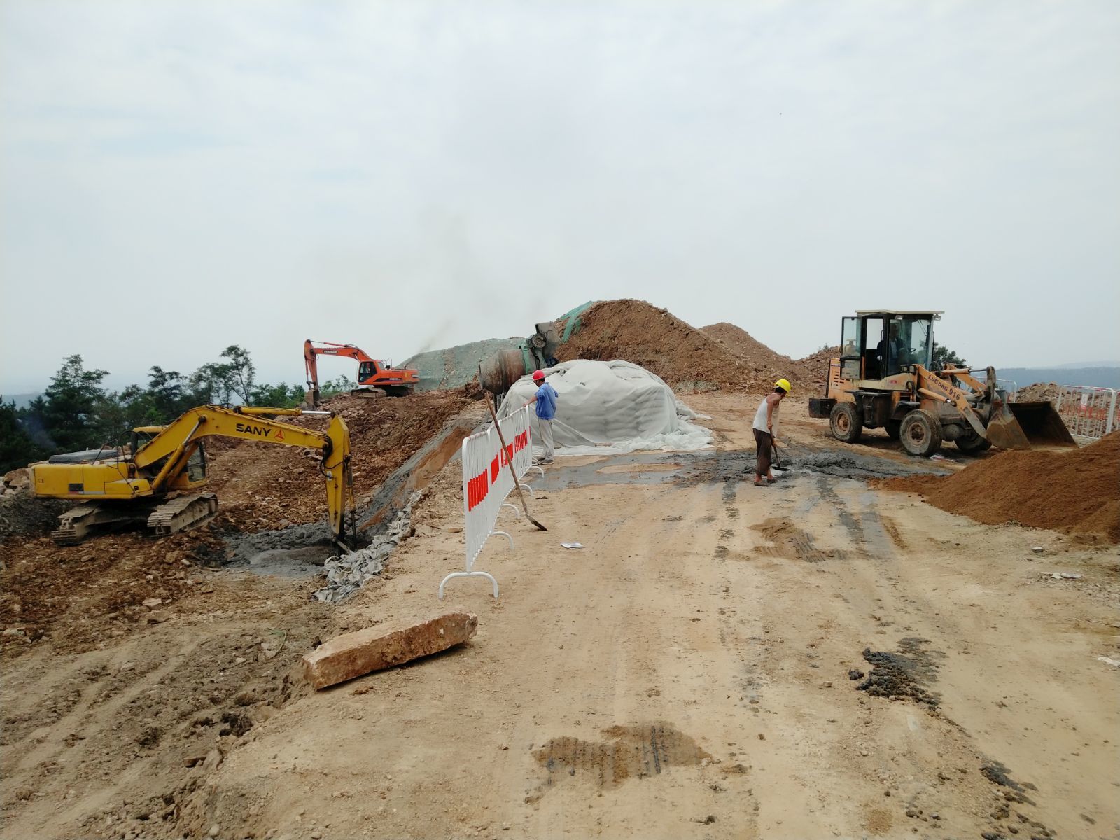 河南汝阳：风力发电 绿色转型“风光”无限