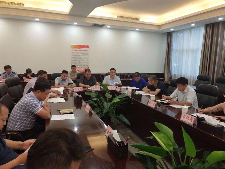 卫辉市政府副市长钱伟对环境攻坚重点工作进行再推进再部署