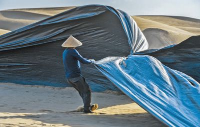 塔克拉玛干沙漠:筑路“沙海”
