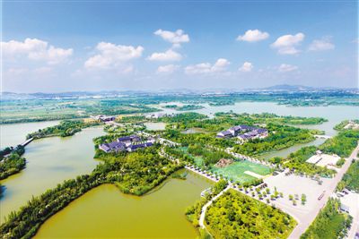 航拍下的江苏省徐州市贾汪区潘安湖湿地公园
