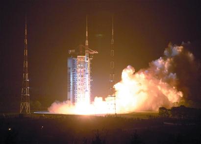 高分五号卫星上，三只“天眼”实时监测大气环境