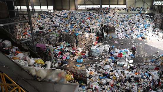 中国禁止洋垃圾后，欧美后院堵了